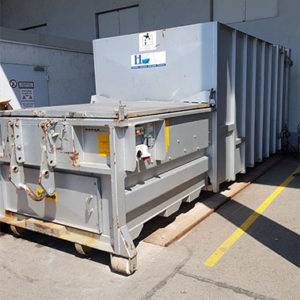 Container bei Hackenbuchner Entsorgung